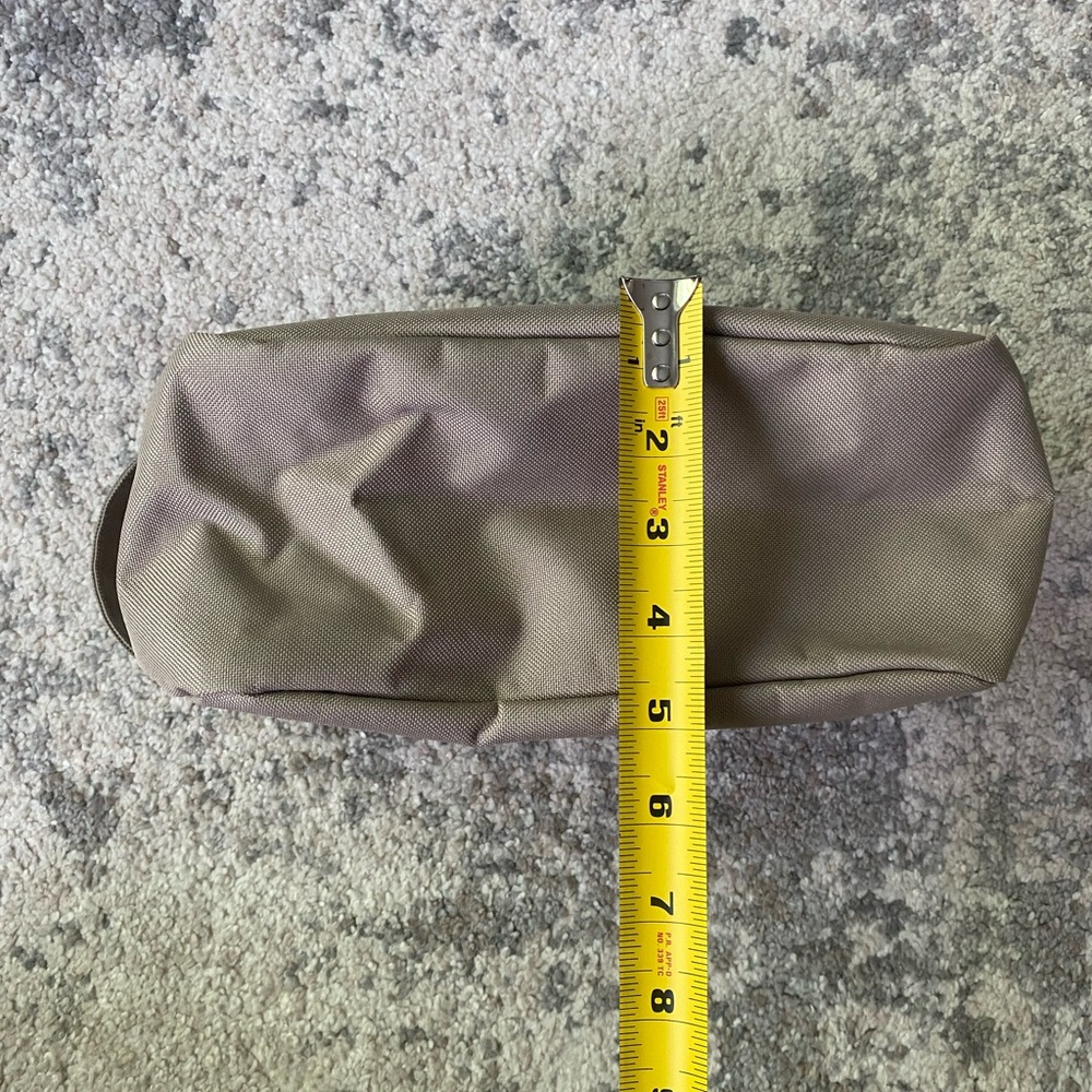 Herschel Chapter Travel Kit - Picture 6 of 9